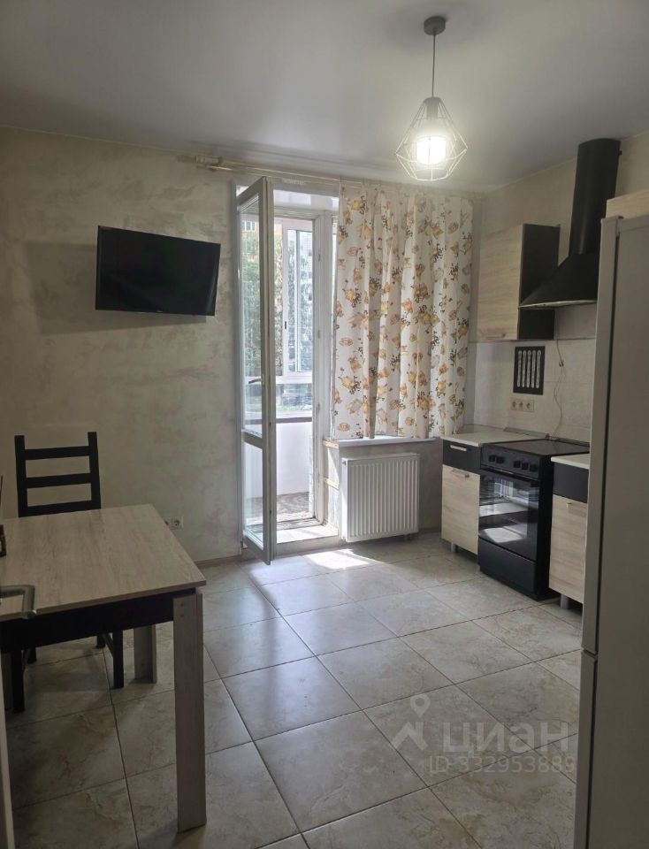 m. Khimki: Apartment, 2-rooms