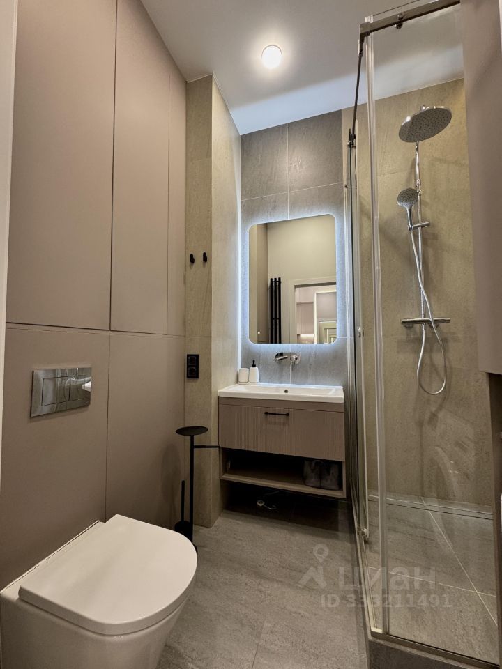 m. ZIL: Apartment, 2-rooms