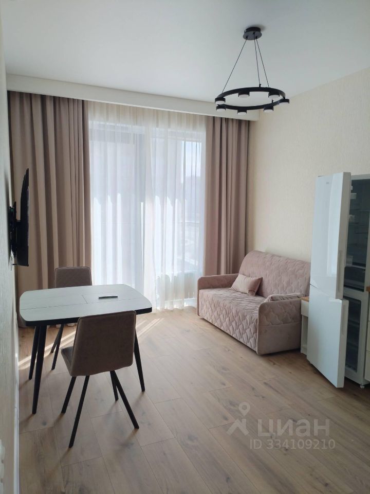 m. ZIL: Apartment, 1-rooms