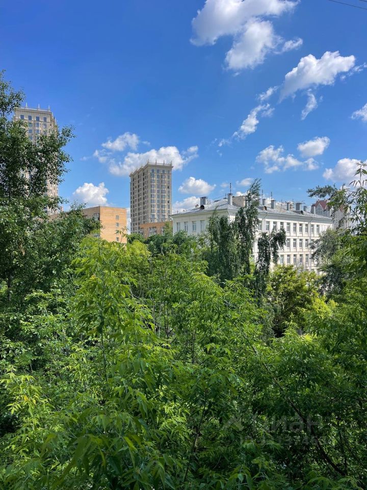 m. Oktyabrskoe pole: Apartment, 2-rooms