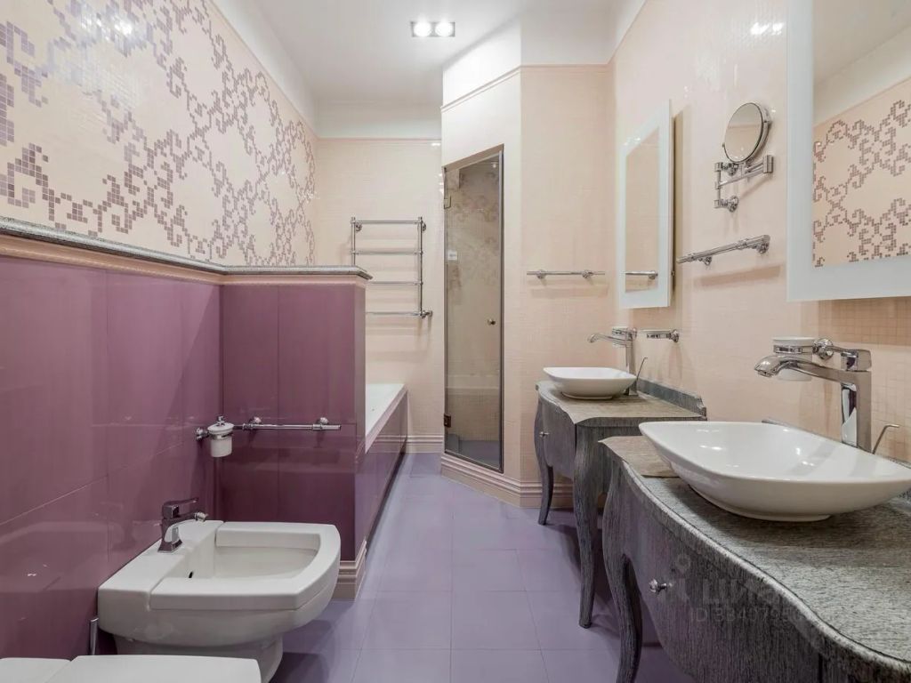 m. Kropotkinskaya: Apartment, 4-rooms