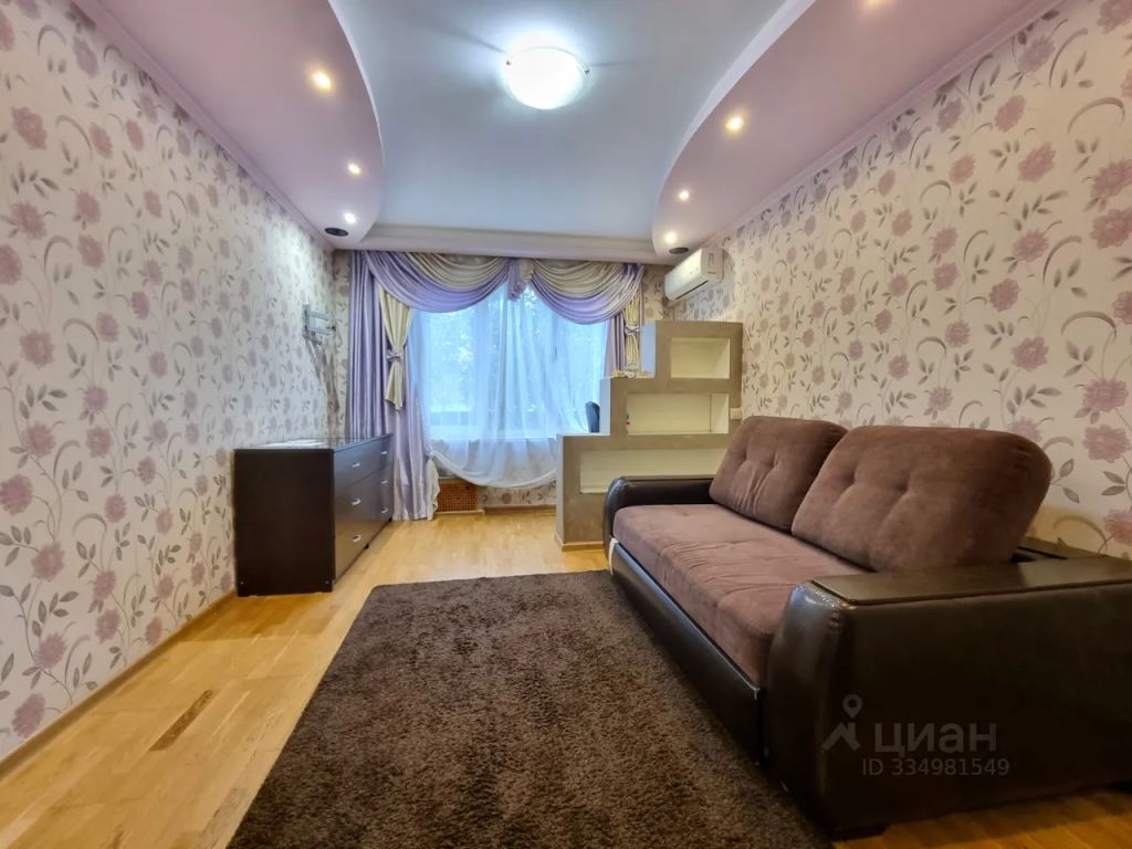m. Strogino: Apartment, 2-rooms