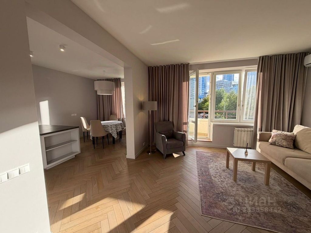 m. Minskaya: Apartment, 2-rooms
