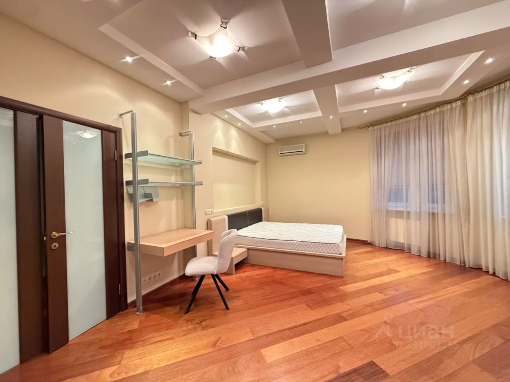 m. Mayakovskaya: Apartment, 3-rooms