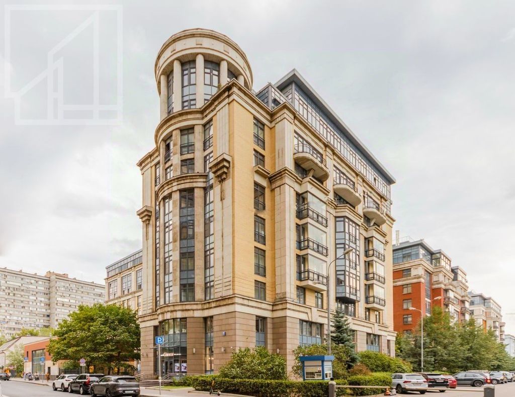 m. Novokuznetskaya: Apartment, 4-rooms