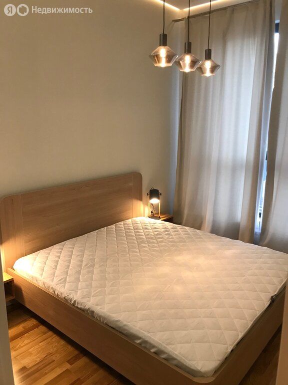 m. ZIL: Apartment, 1-rooms
