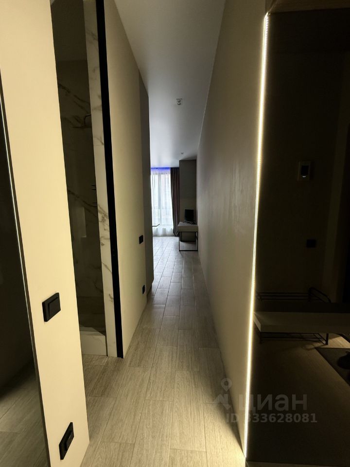 m. ZIL: Apartment, studio