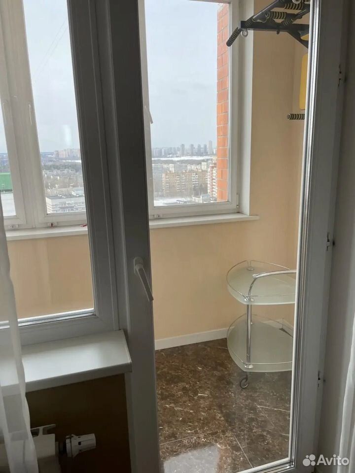 m. Narodnoe Opolchenie: Apartment, 2-rooms