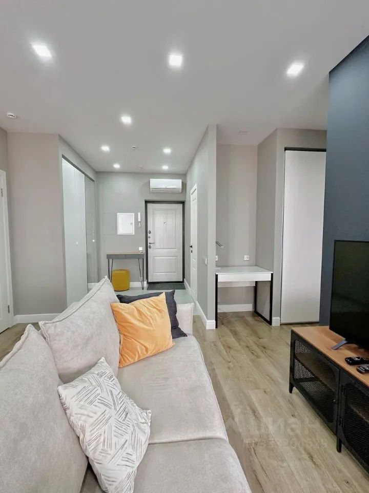 m. Nemchinovka: Apartment, studio