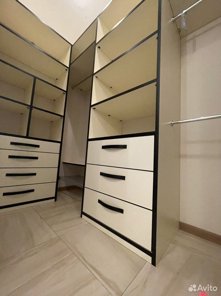 m. Rabochy Poselok: Apartment, studio