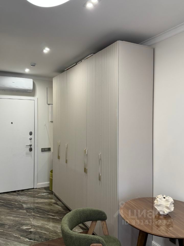m. Verkhnie Likhobory: Apartment, studio