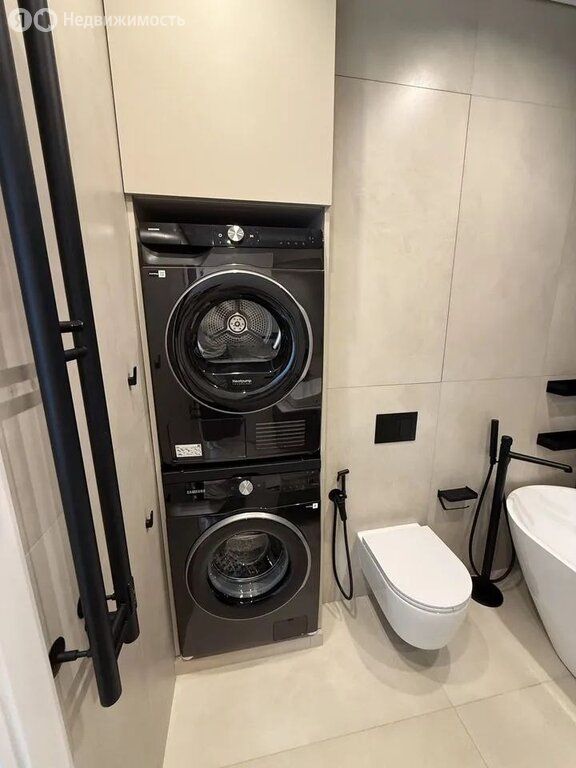 m. ZIL: Apartment, 2-rooms