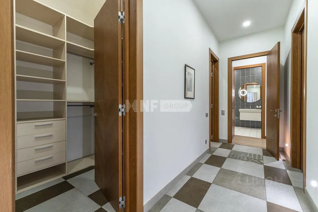 m. Smolenskaya: Apartment, 4-rooms