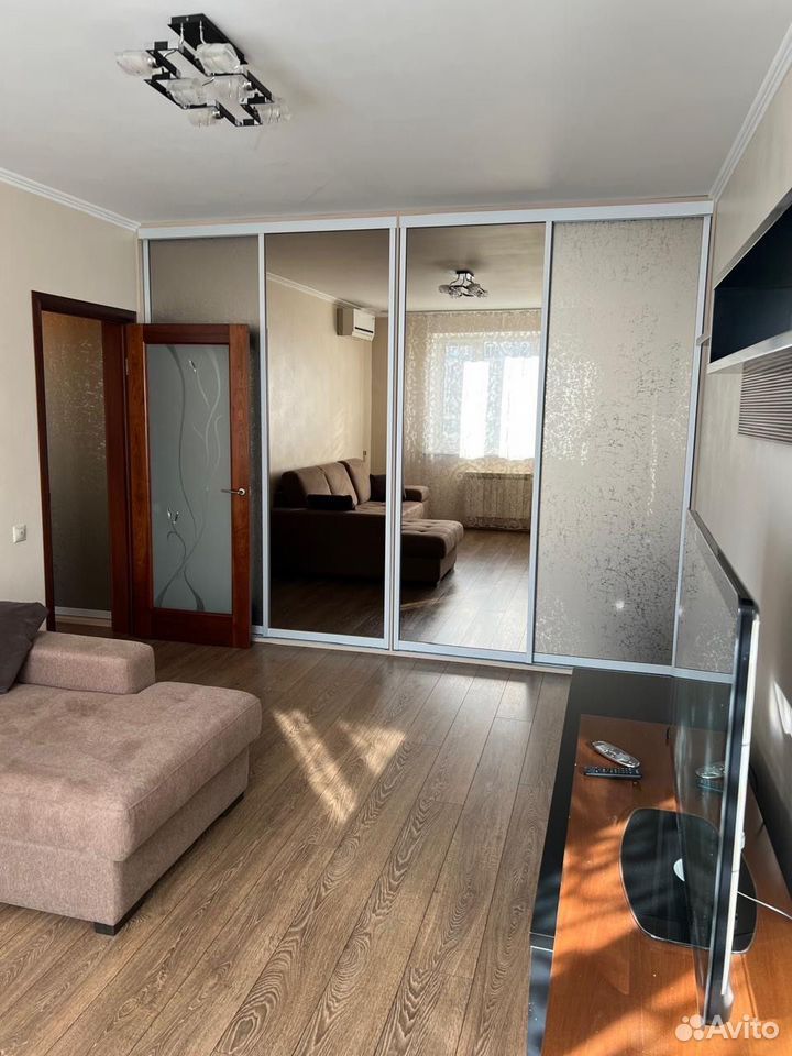 m. Levoberezhnaya: Apartment, 2-rooms
