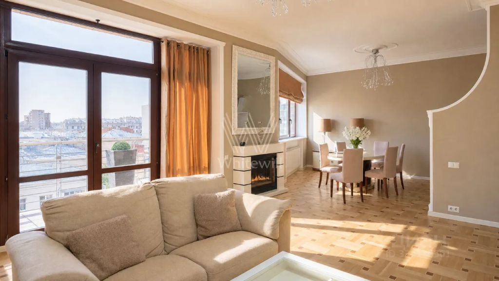 m. Mayakovskaya: Apartment, 4-rooms