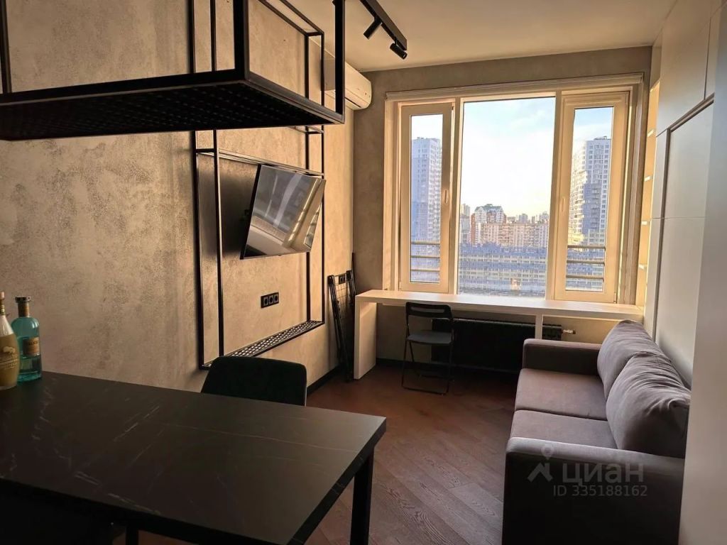 m. Khoroshevo: Apartment, studio