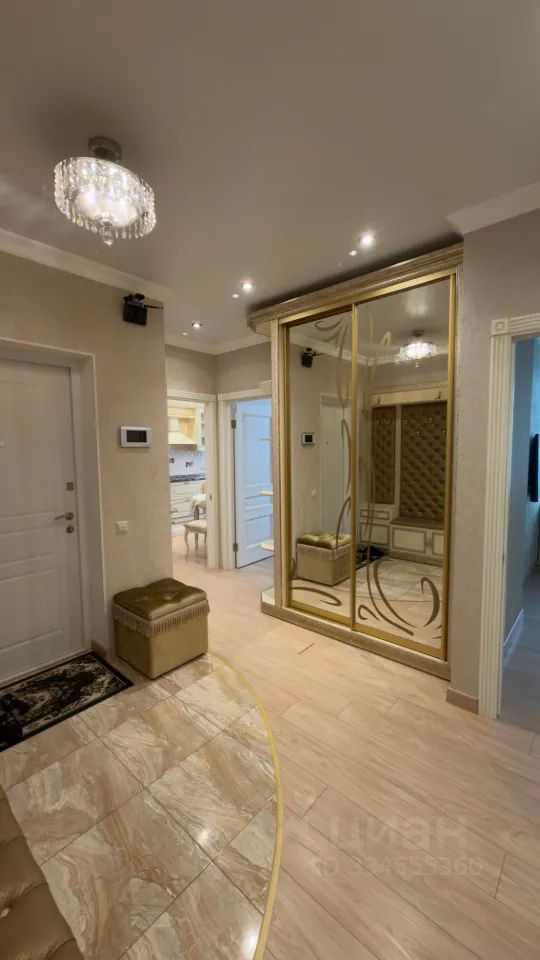 m. Levoberezhnaya: Apartment, 3-rooms