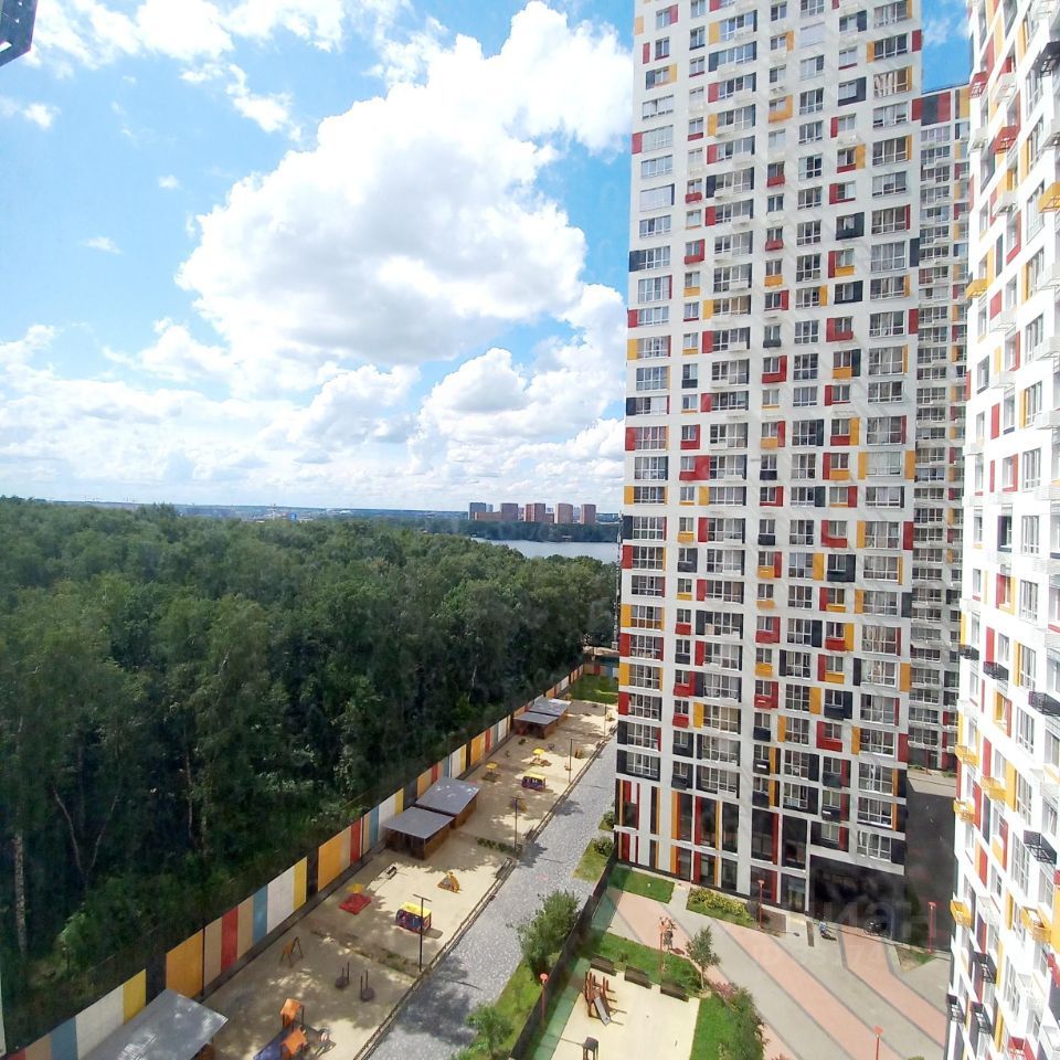 m. Strogino: Apartment, studio