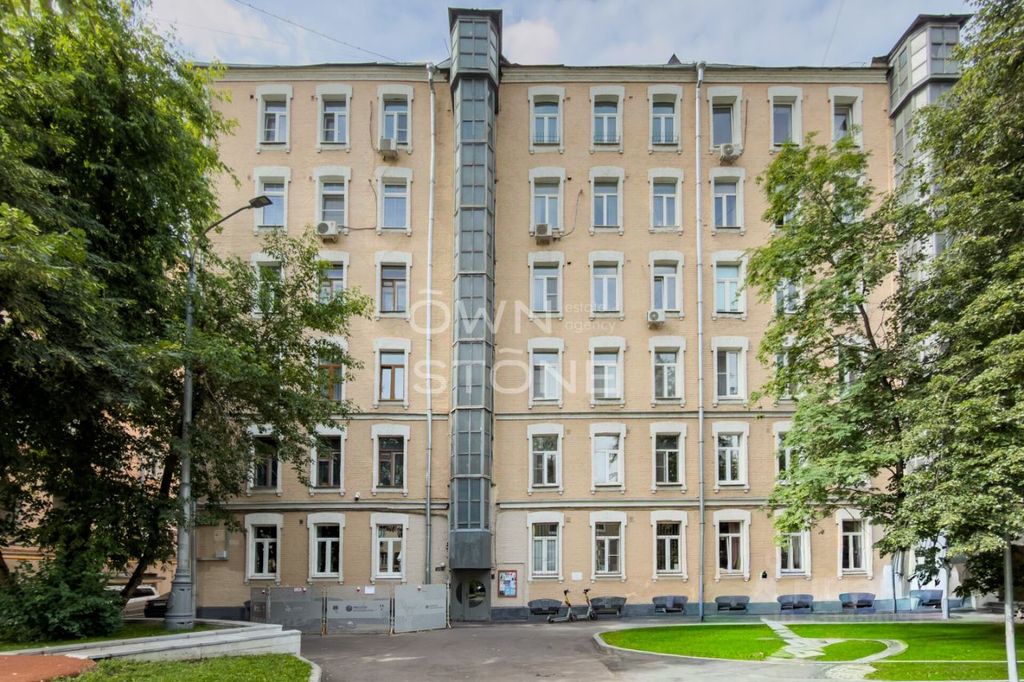 m. Krasnye vorota: Apartment, 3-rooms