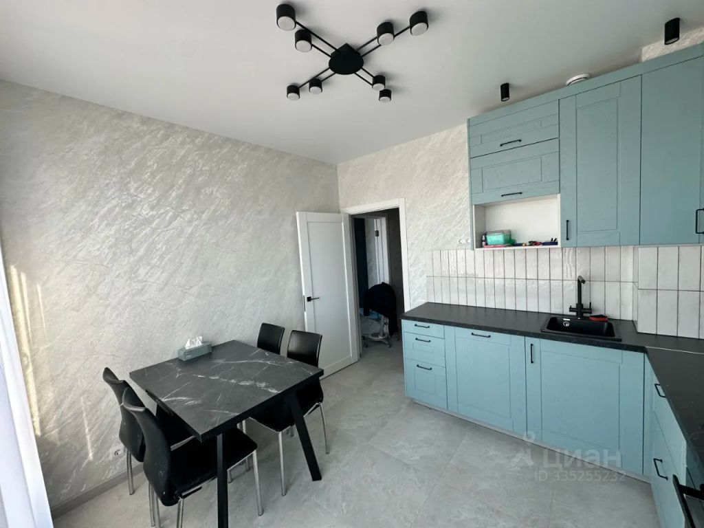 m. Bulvar Dmitriya Donskogo: Apartment, 2-rooms