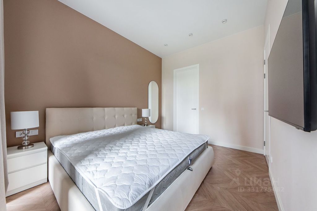m. Krasnopresnenskaya: Apartment, 2-rooms