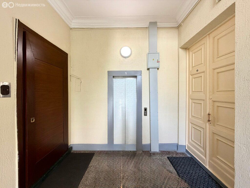 m. Smolenskaya: Apartment, 3-rooms
