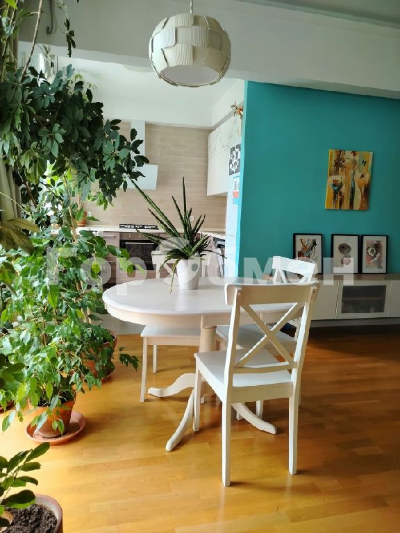 m. Oktyabrskoe pole: Apartment, 2-rooms