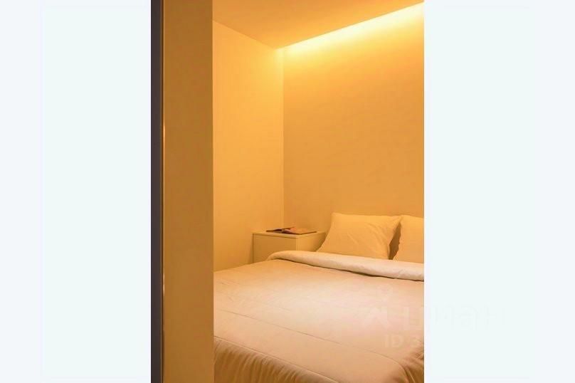 m. Ploschad trekh vokzalov: Apartment, 1-rooms