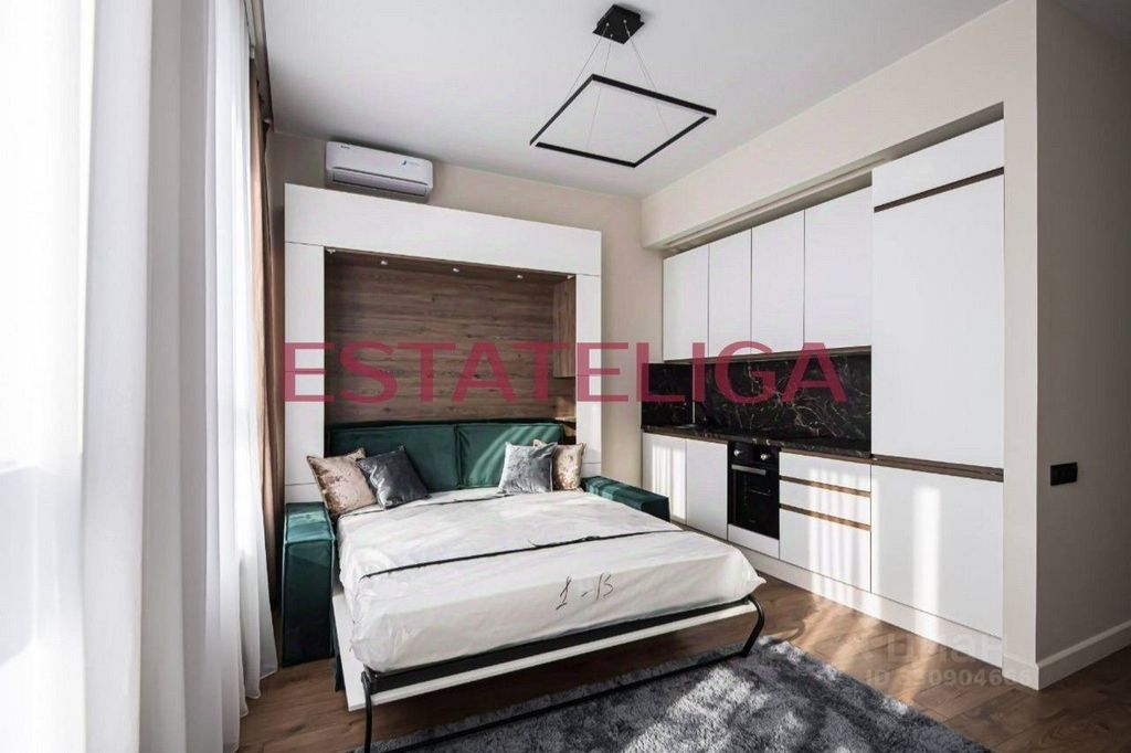 m. Aminyevskaya: Apartment, studio