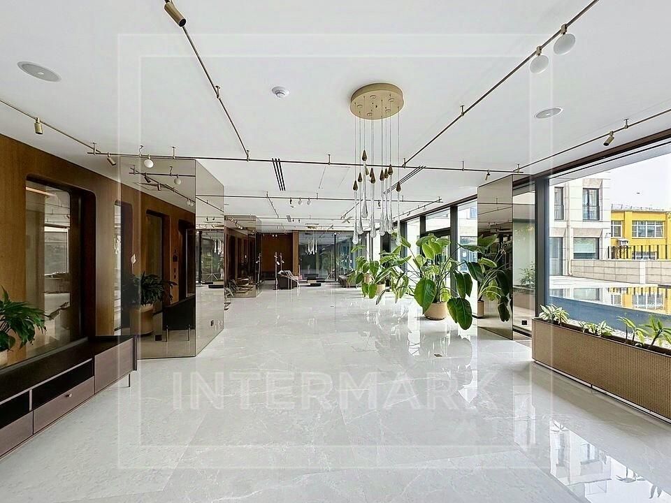m. Novokuznetskaya: Apartment, 4-rooms