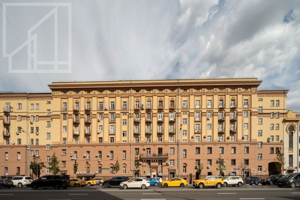 m. Barrikadnaya: Apartment, 2-rooms