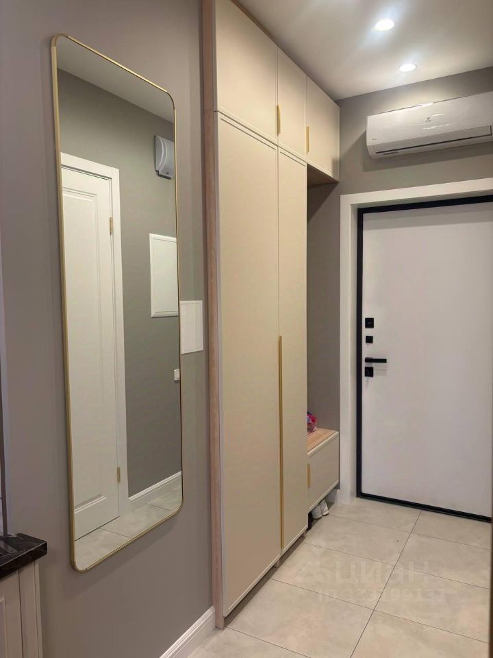 m. Moskva Tovarnaya: Apartment, studio
