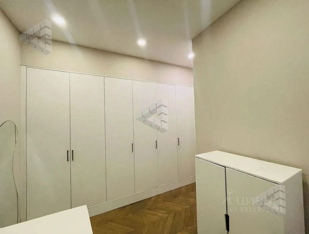 m. Tverskaya: Apartment, 3-rooms