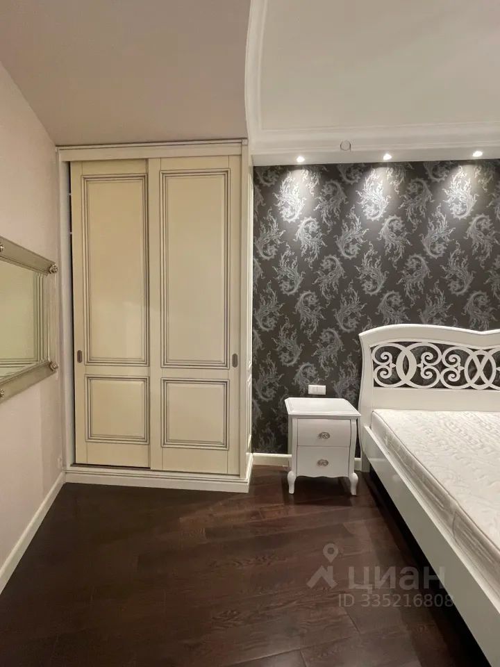 m. Novatorskaya: Apartment, 3-rooms