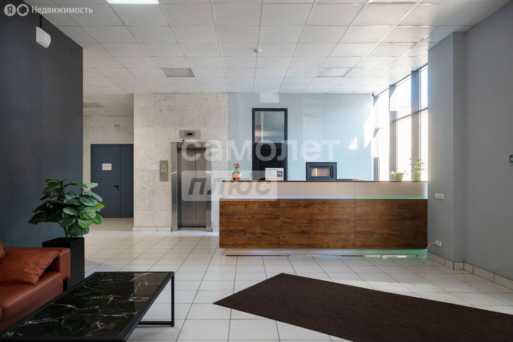 m. Nagornaya: Apartment, studio