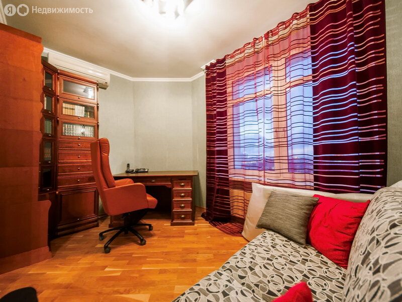 m. Akademicheskaya: Apartment, 3-rooms
