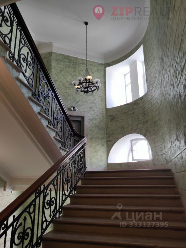 m. Smolenskaya: Apartment, 3-rooms