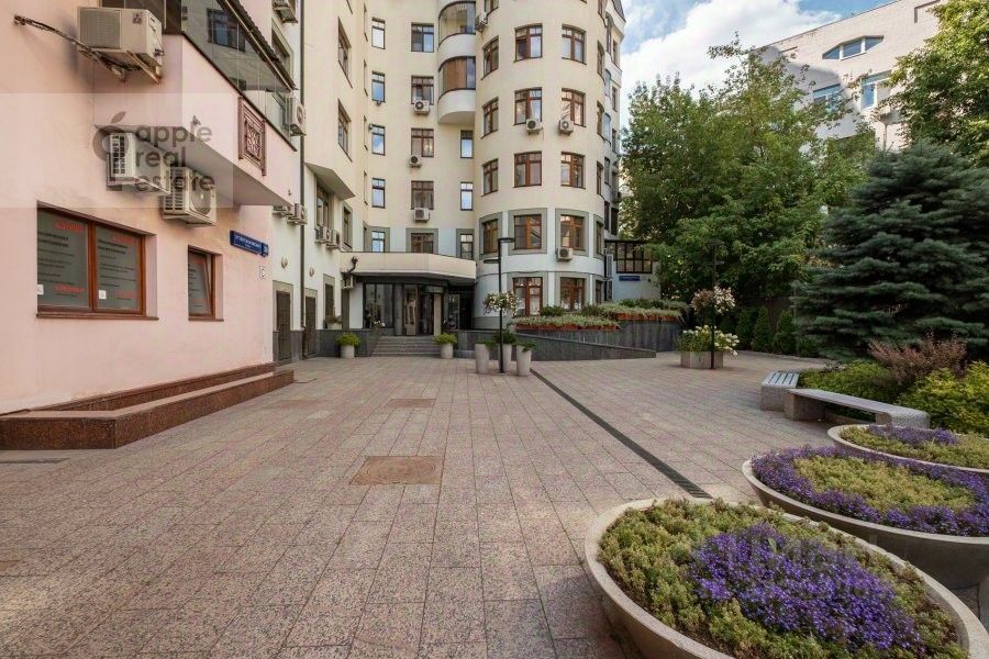 m. Mayakovskaya: Apartment, 3-rooms