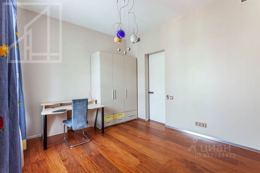 m. Smolenskaya: Apartment, 4-rooms