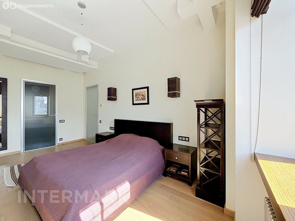 m. Barrikadnaya: Apartment, 4-rooms