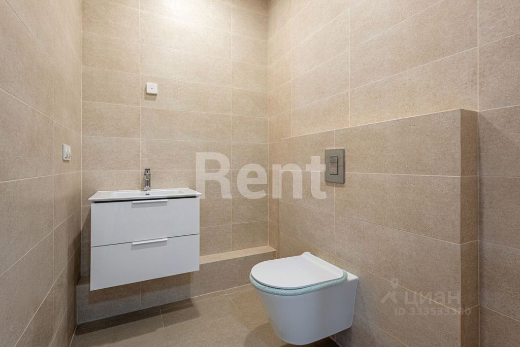 m. Verkhnie Kotly: Apartment, 2-rooms