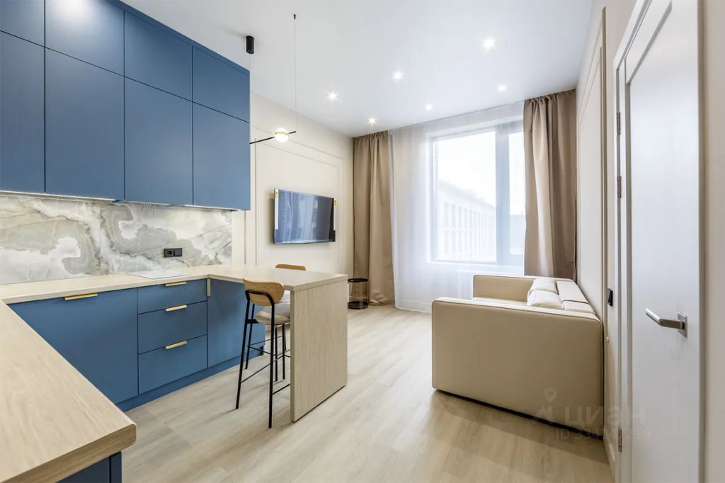 m. ZIL: Apartment, 2-rooms