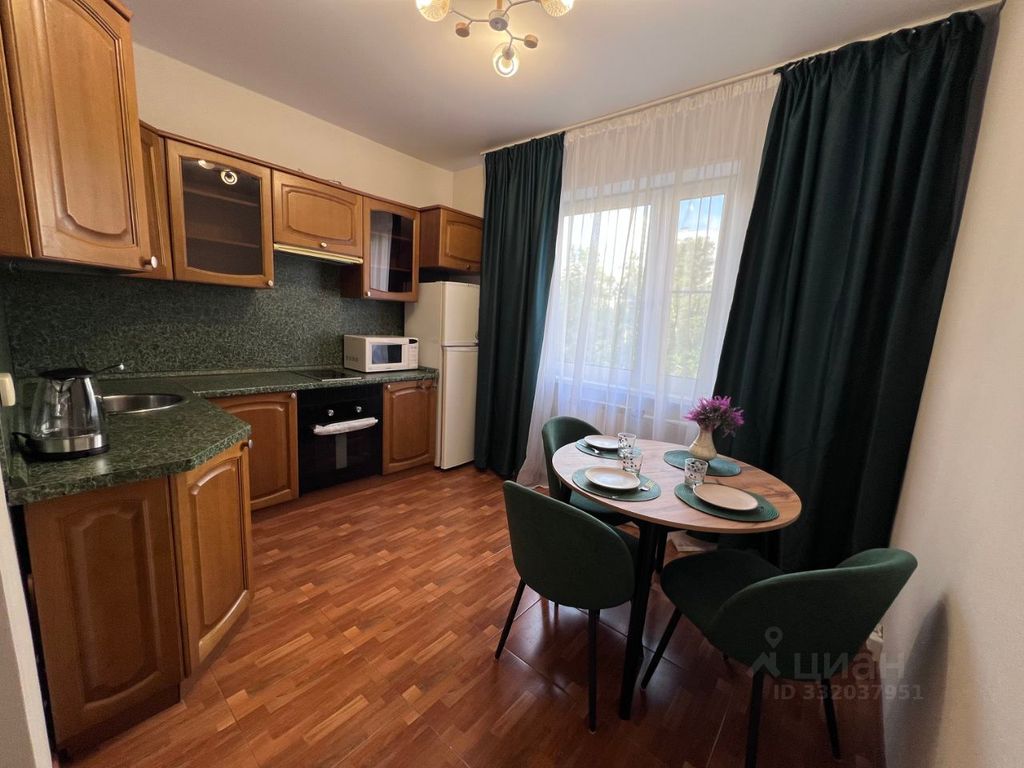 m. Slavyansky bulvar: Apartment, 1-rooms