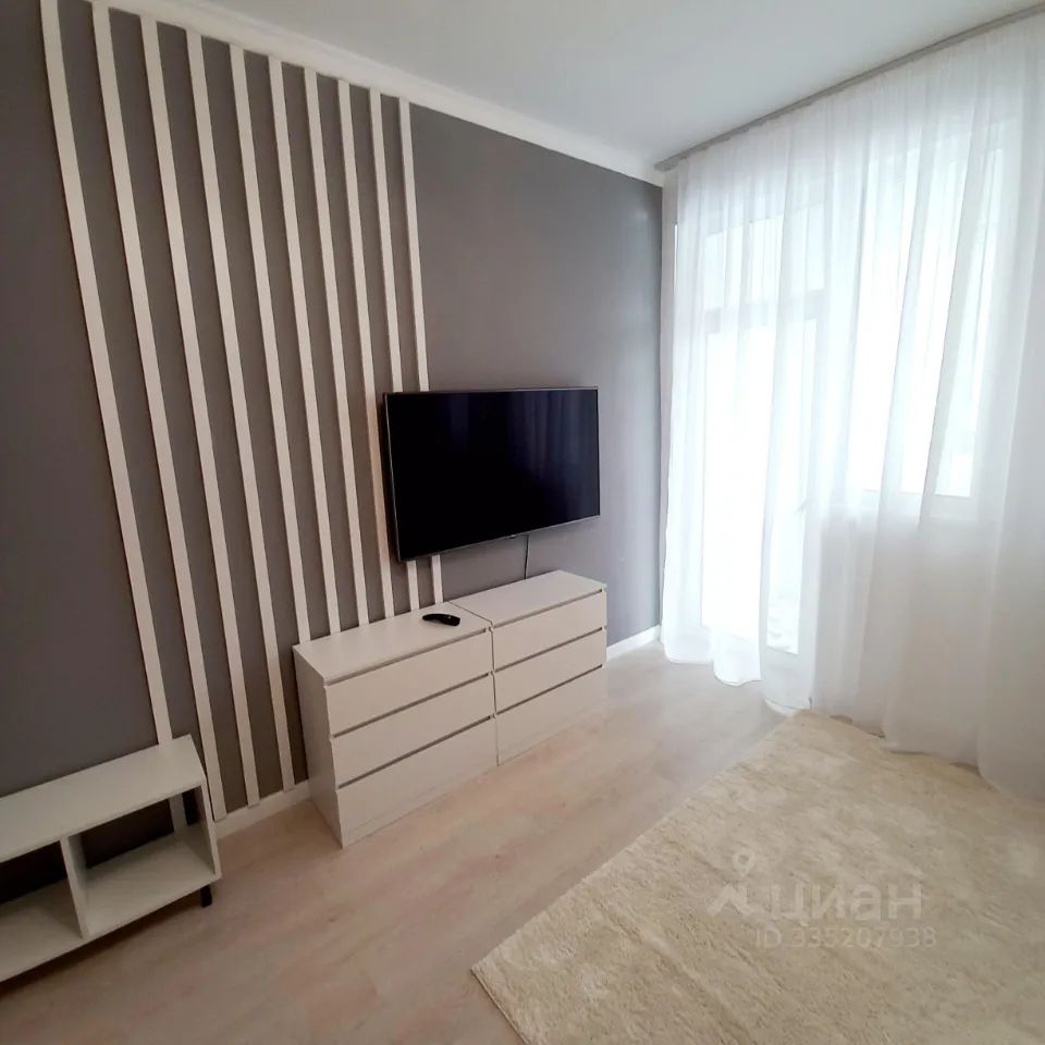 m. Strogino: Apartment, studio
