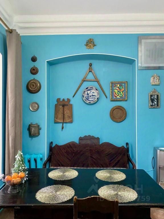 m. Kuznetsky most: Apartment, 1-rooms
