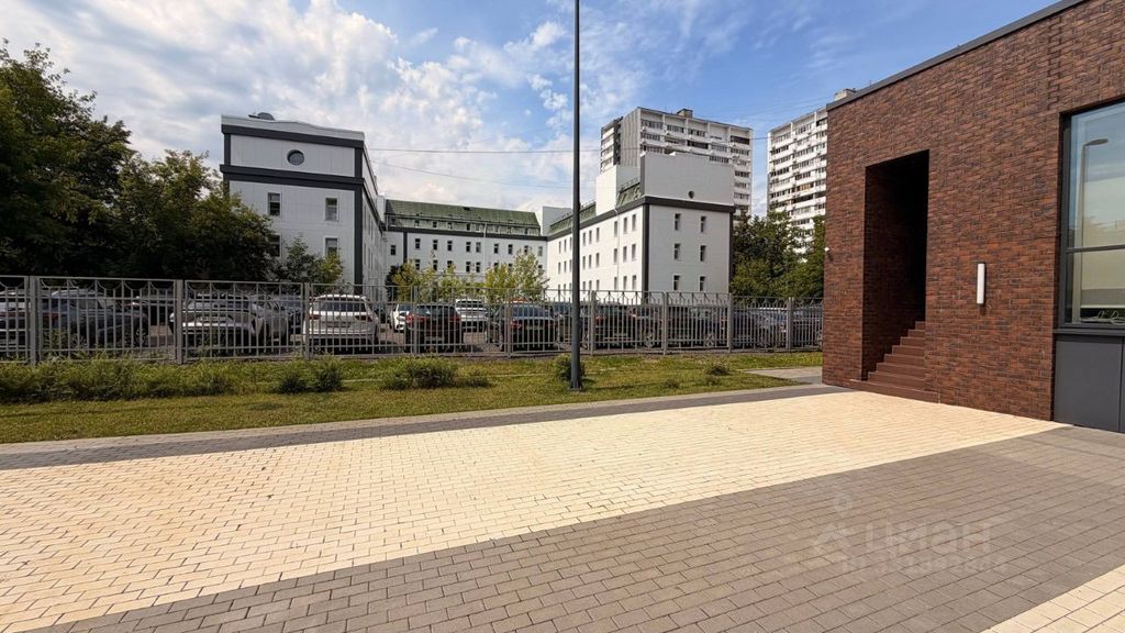 m. Serp i Molot: Apartment, 2-rooms