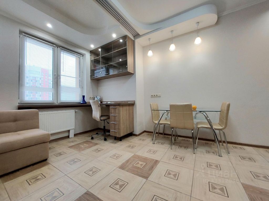 m. Aminyevskaya: Apartment, 2-rooms