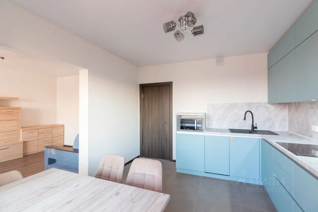 m. Bulvar Dmitriya Donskogo: Apartment, 2-rooms