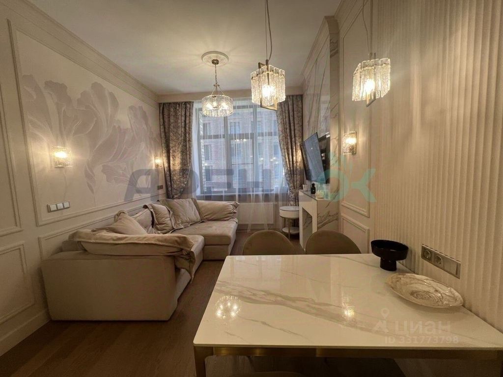 m. ZIL: Apartment, 2-rooms