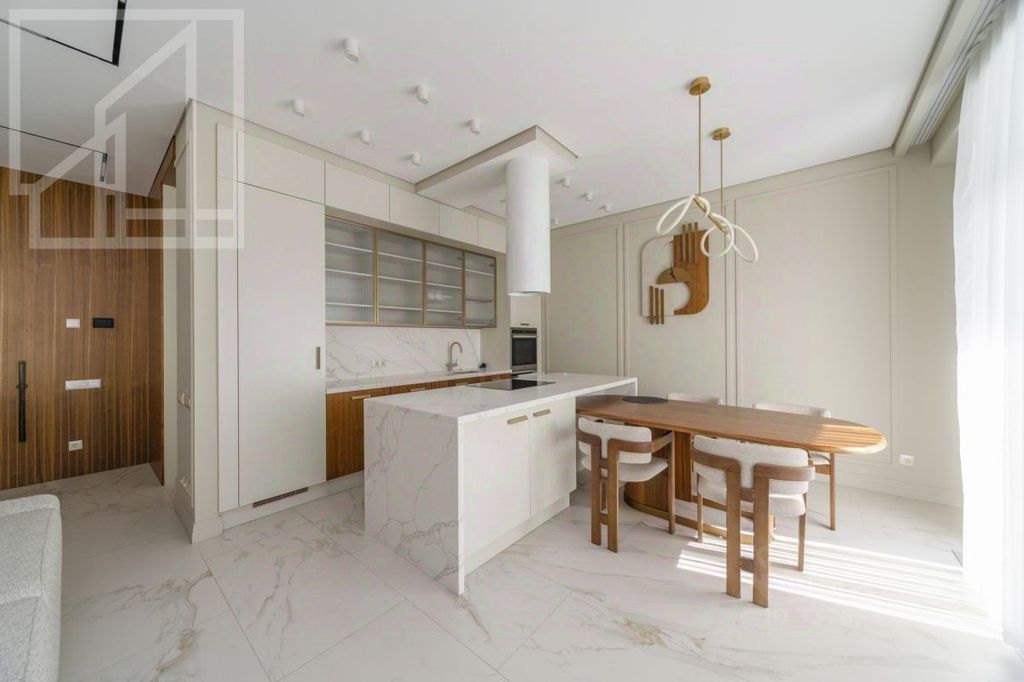 m. Aminyevskaya: Apartment, 3-rooms